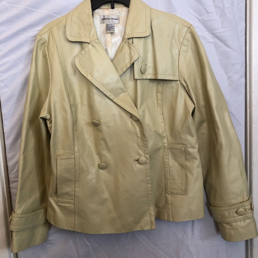 18 100% Leather Vintage Newport News Y2K cream Double-Breasted Short Trench Coat